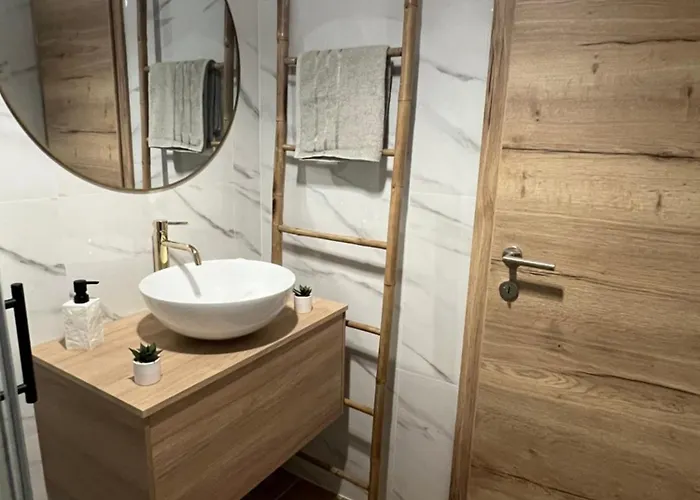 Iskra Апартаменти Макарська