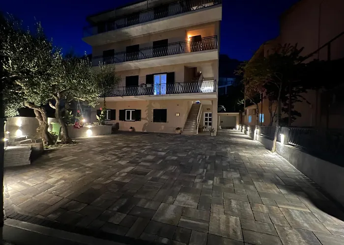 Iskra Апартаменти