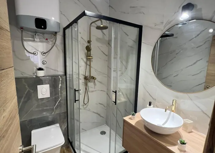 Апартаменти Iskra *